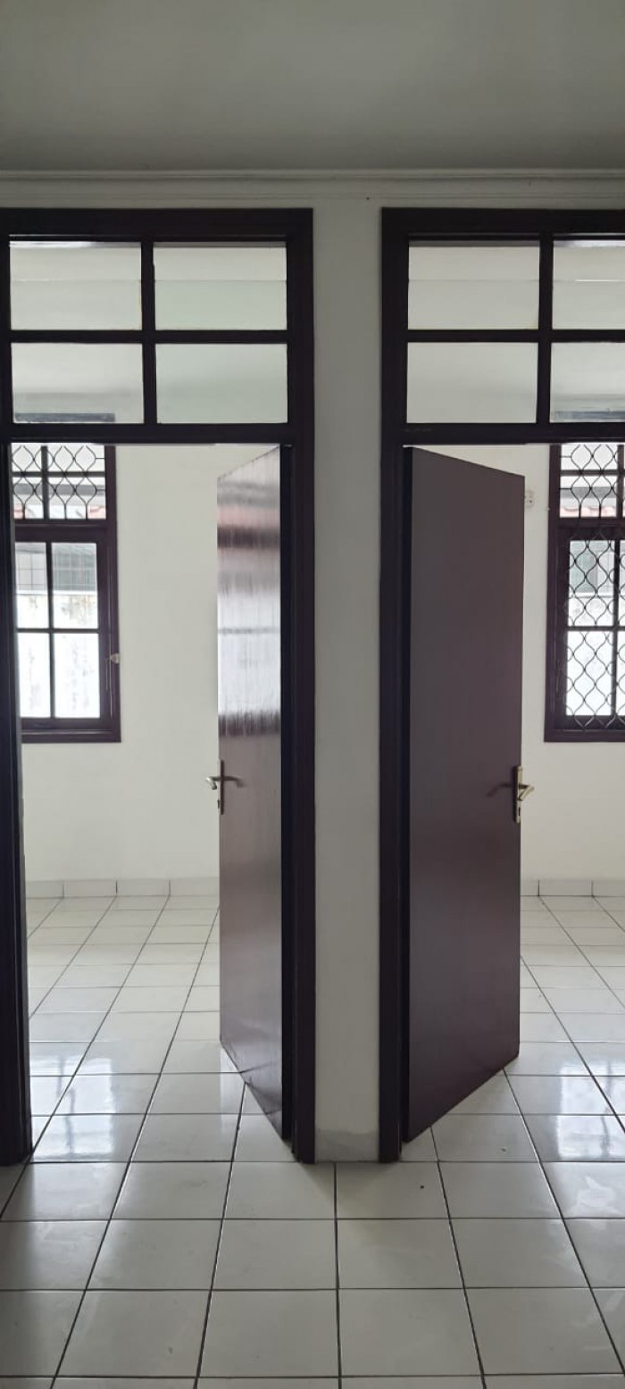 Rumah disewakan di Beverly Lippo Cikarang